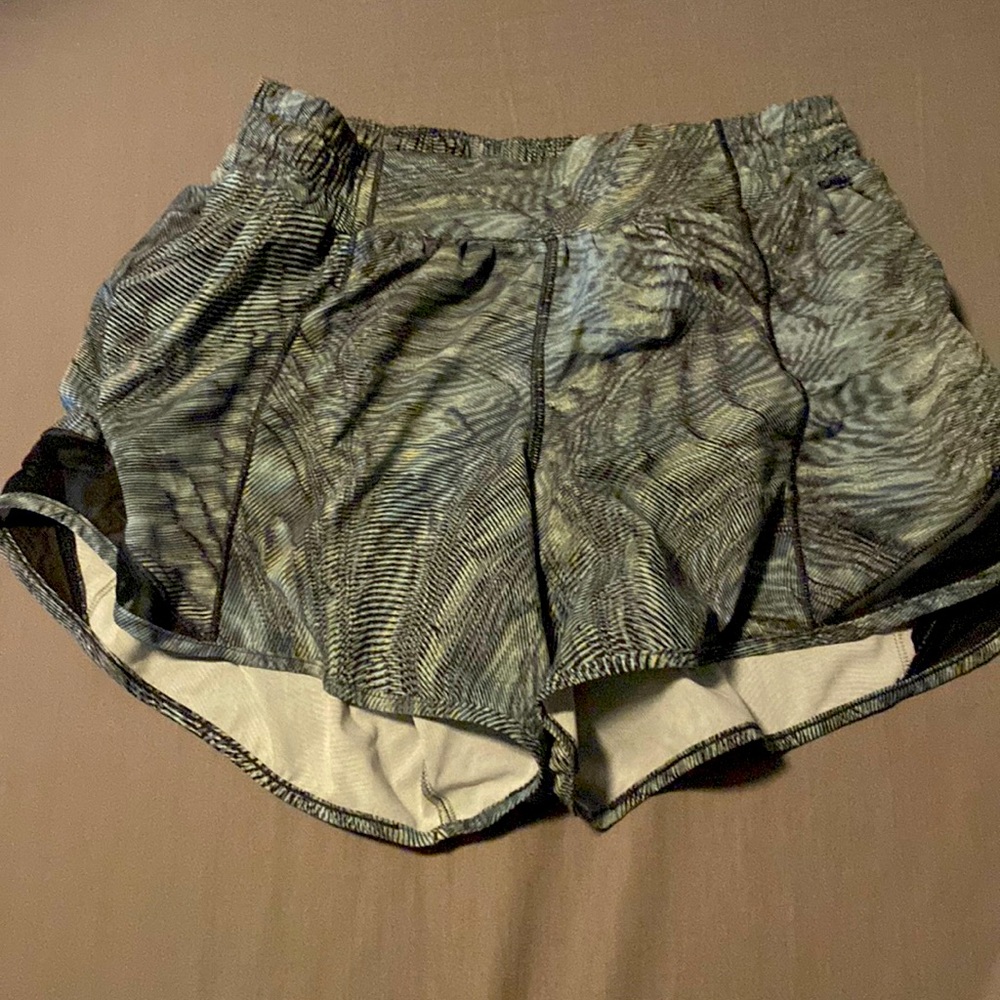 Lululemon hotty hot shorts